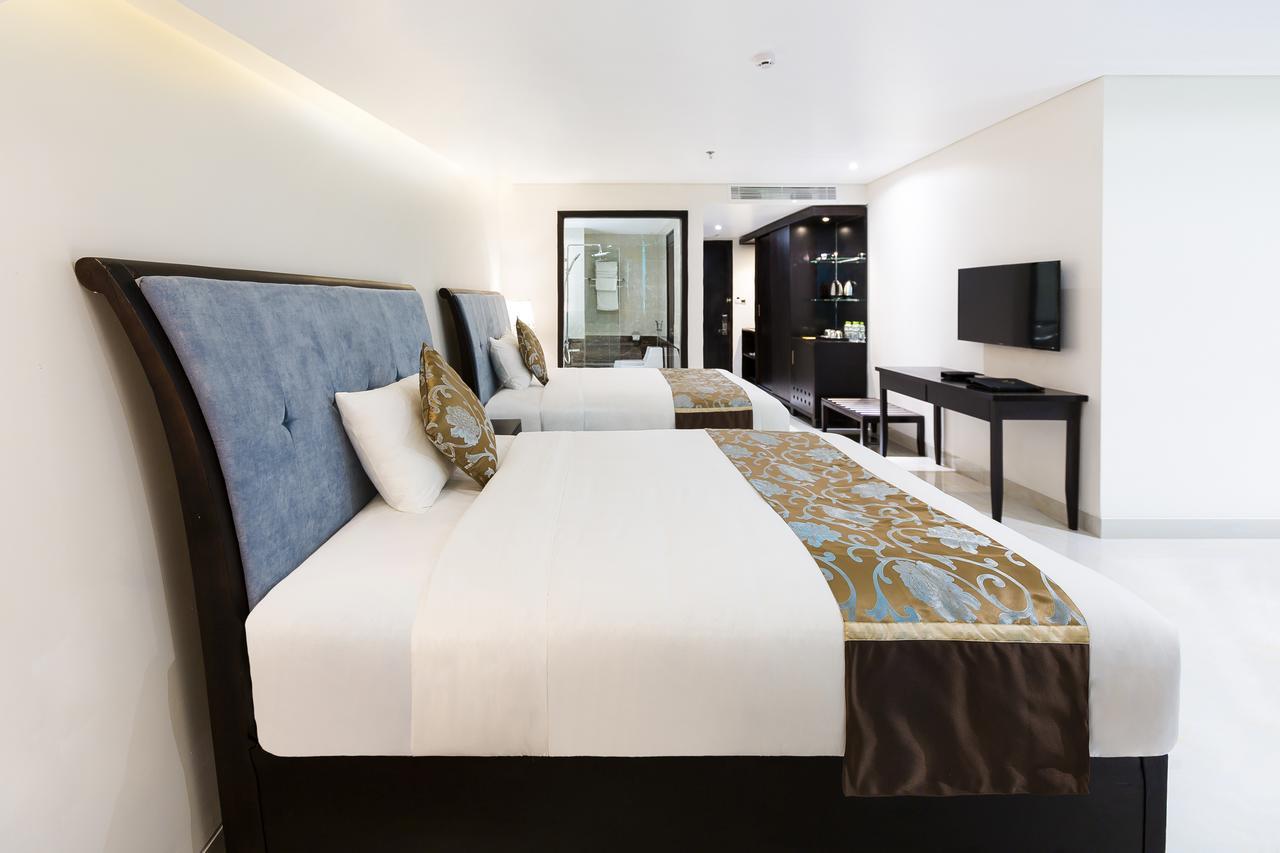 Royal Quang Binh Hotel Донгхой Екстер'єр фото