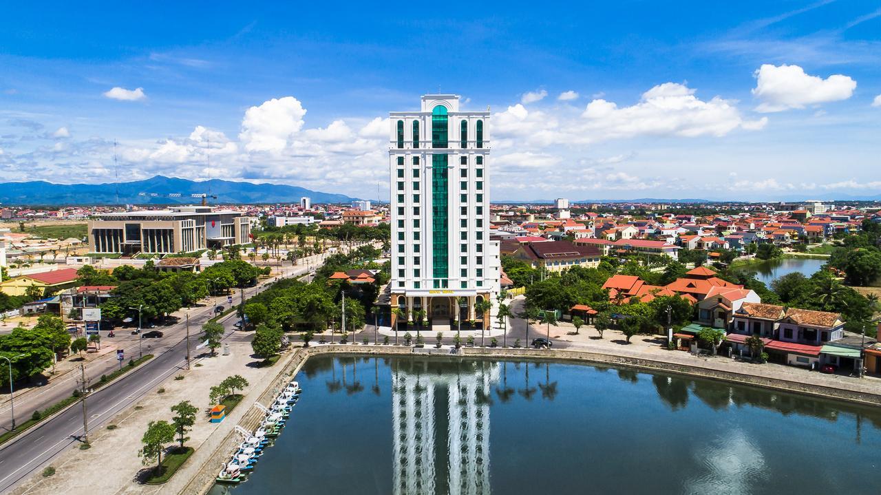 Royal Quang Binh Hotel Донгхой Екстер'єр фото